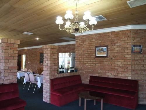 Cobar Town & Country Motor Inn Exterior foto